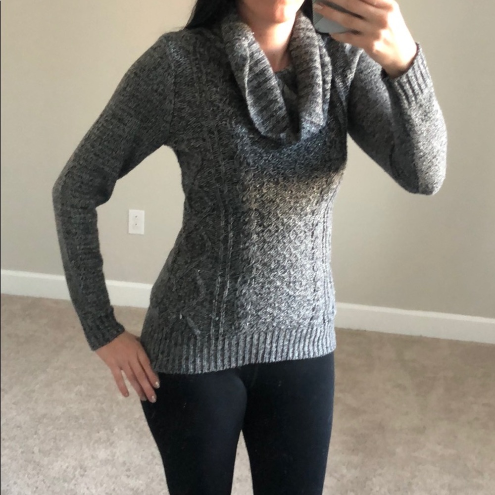 Shiny New York & CO sweater!